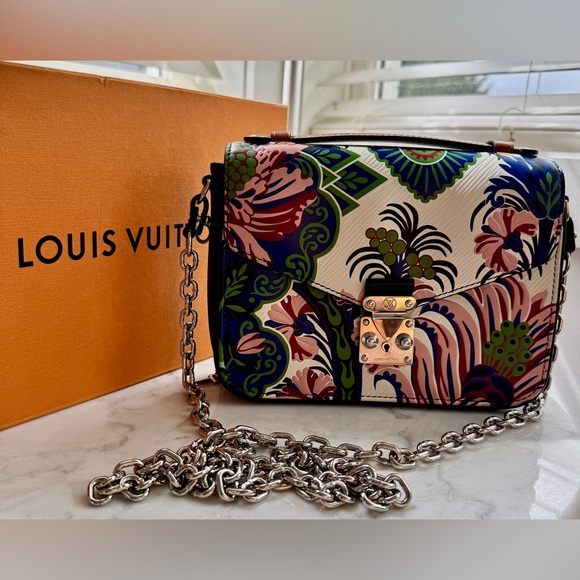Louis Vuitton Bag - Picture 1 of 9